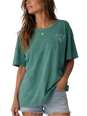 American Eagle Crew Neck Property of AE 1977 Relaxed Fit T-Shirt NWT M Green